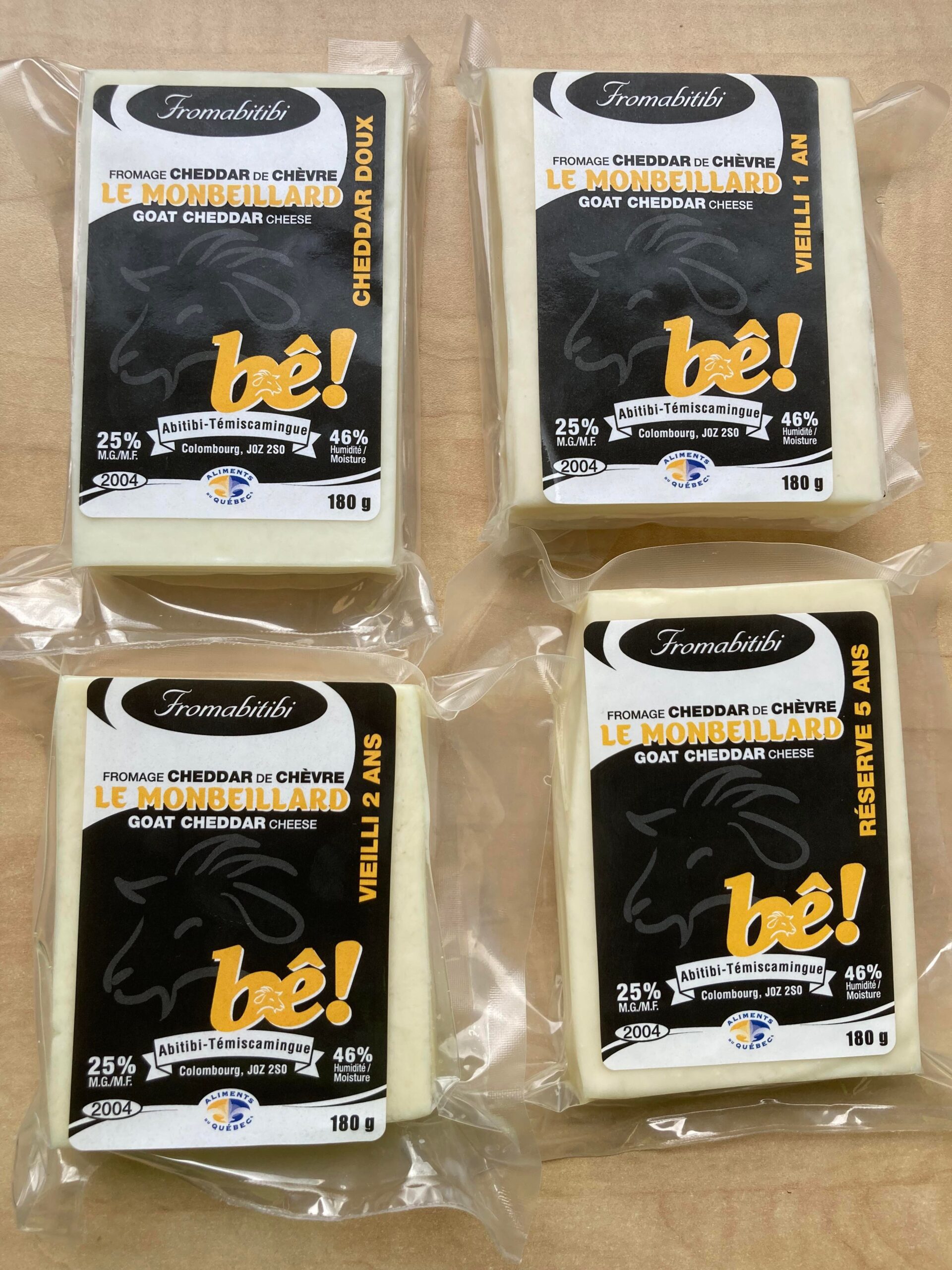 Fromage cheddar de chèvre 180 g - LE MONBEILLARD