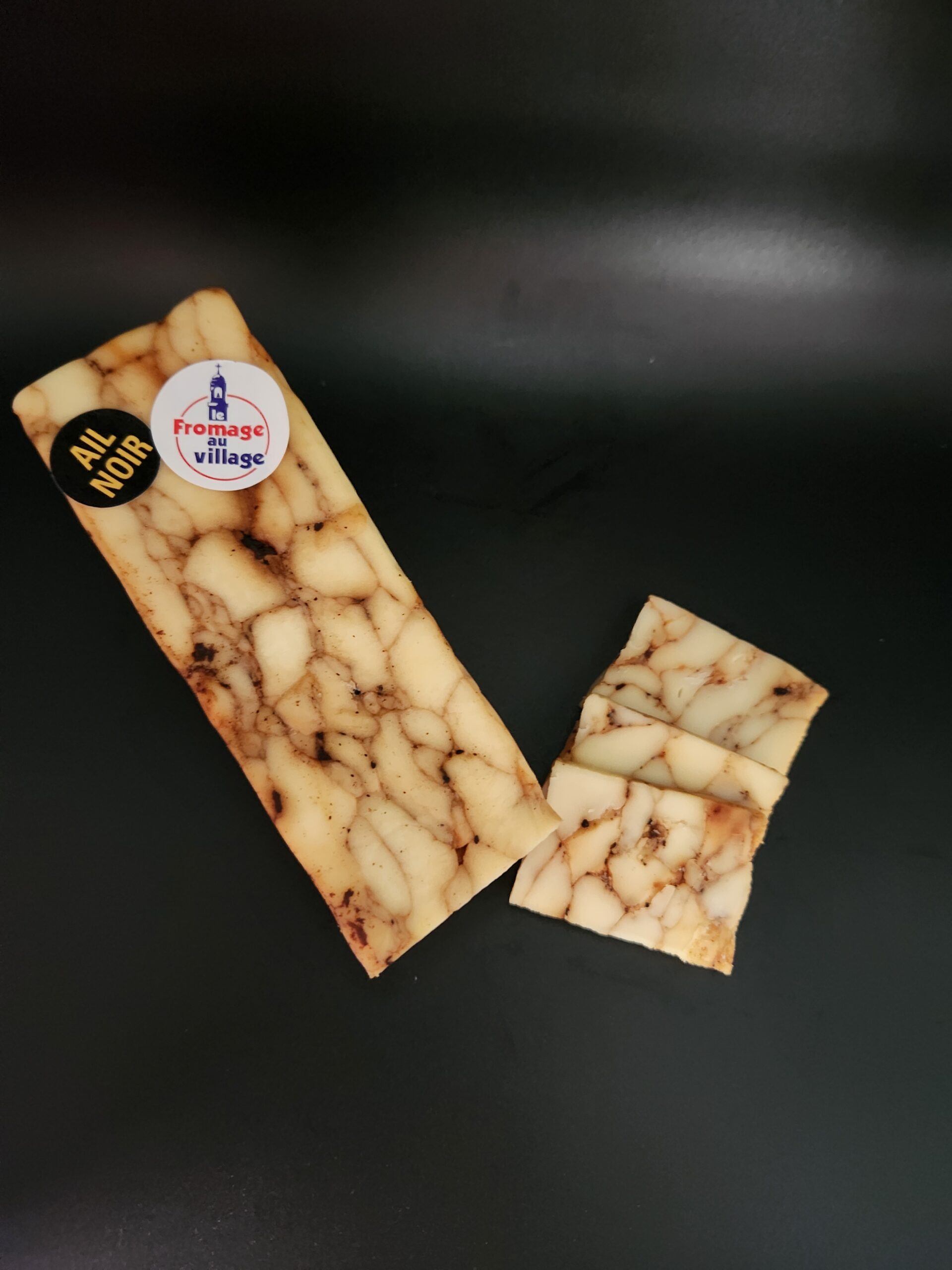 Cheddar à l'ail noir 200g – Image 2