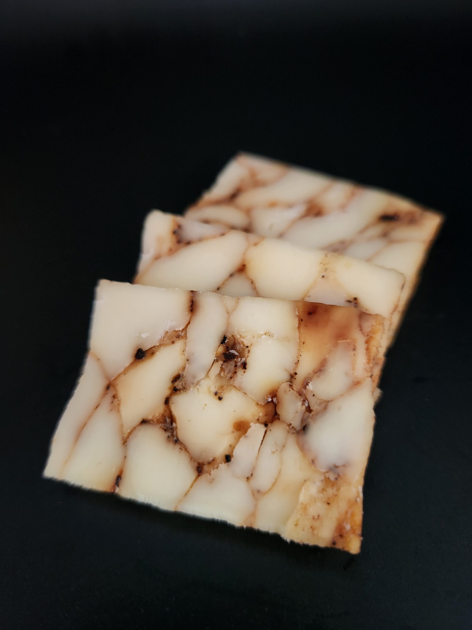 Cheddar à l'ail noir 200g – Image 3