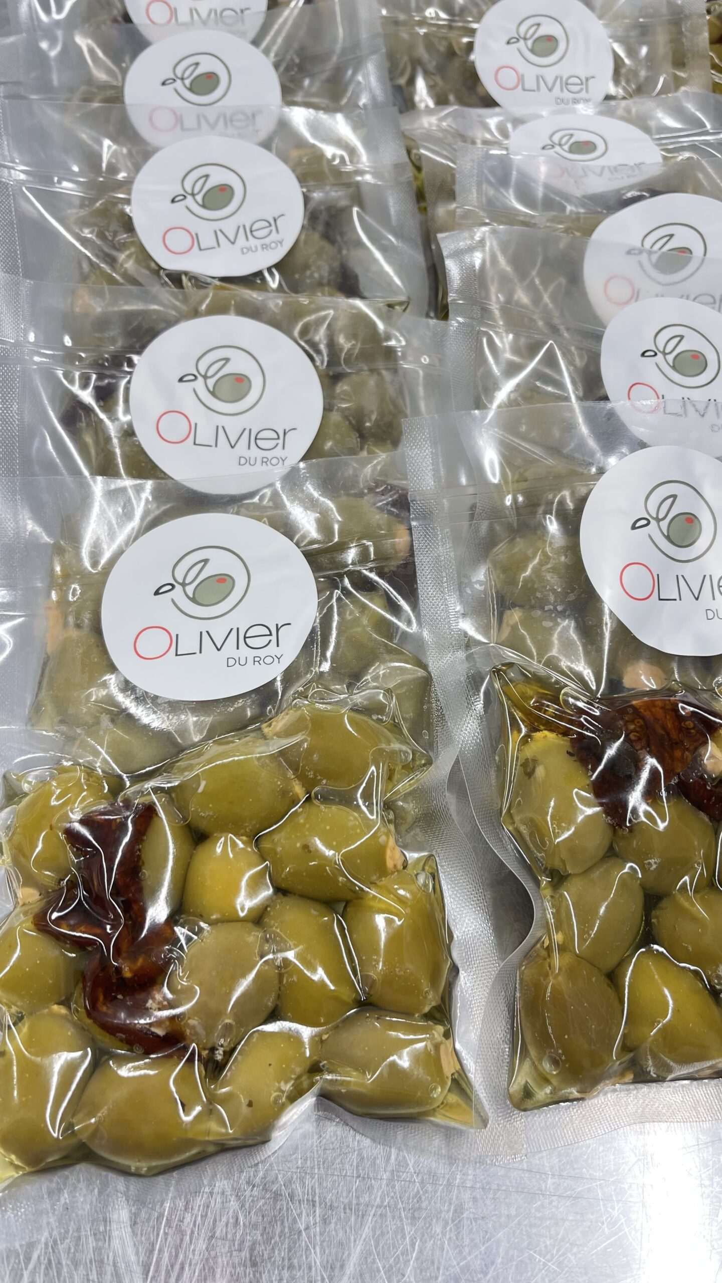 Olives chèvre et pesto tomates séchées