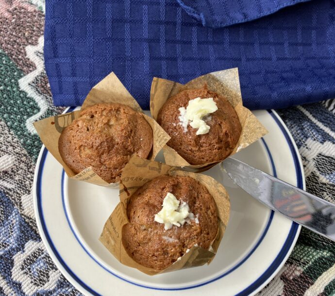 Petit pain aux dattes et zucchinis